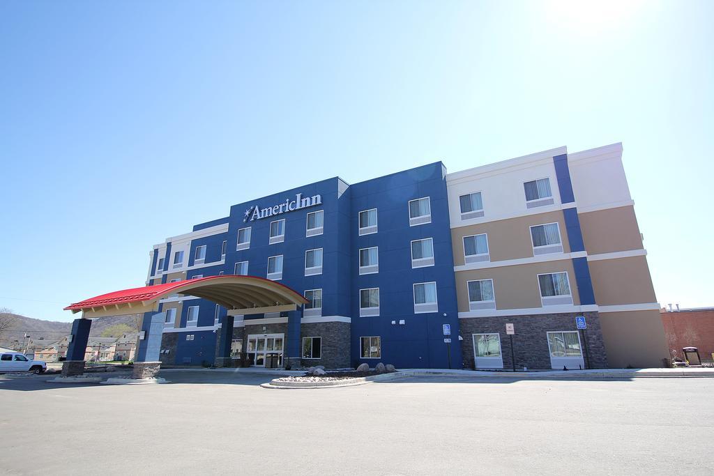 Americinn By Wyndham Winona Bagian luar foto