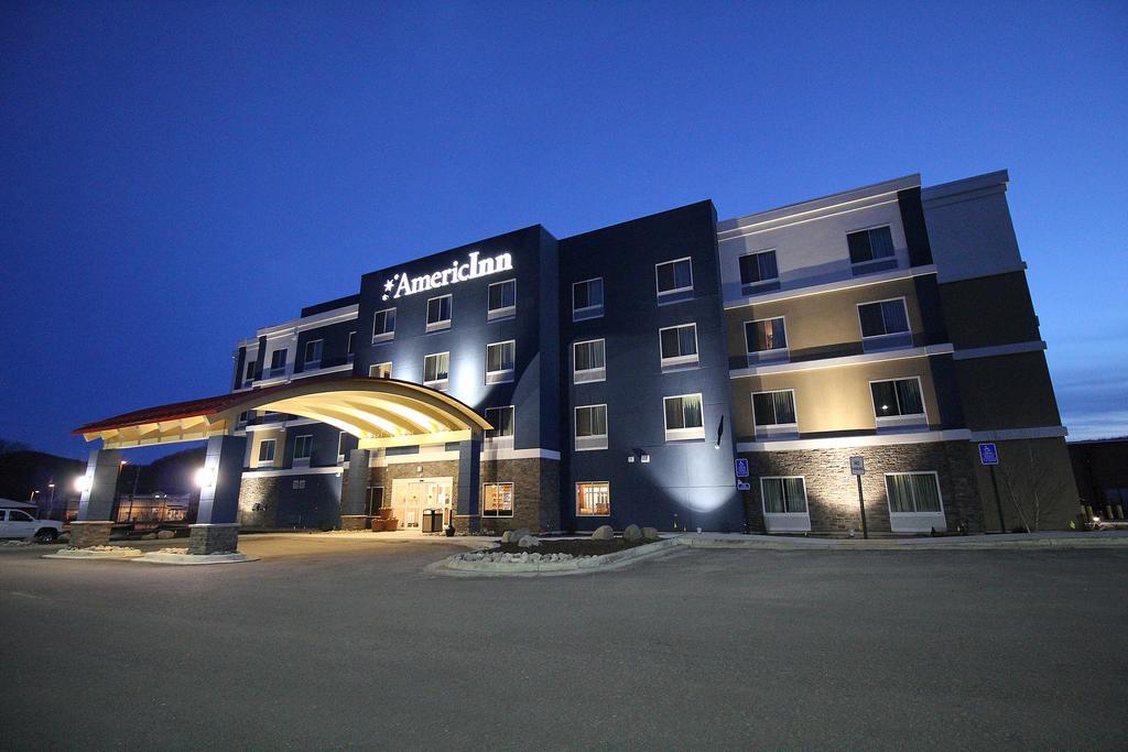Americinn By Wyndham Winona Bagian luar foto